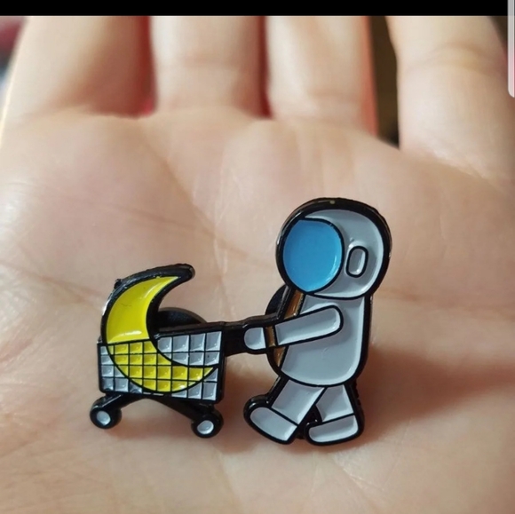 *2 for $13* Moon Shopping Astronaut Pin - Picture 4 of 6